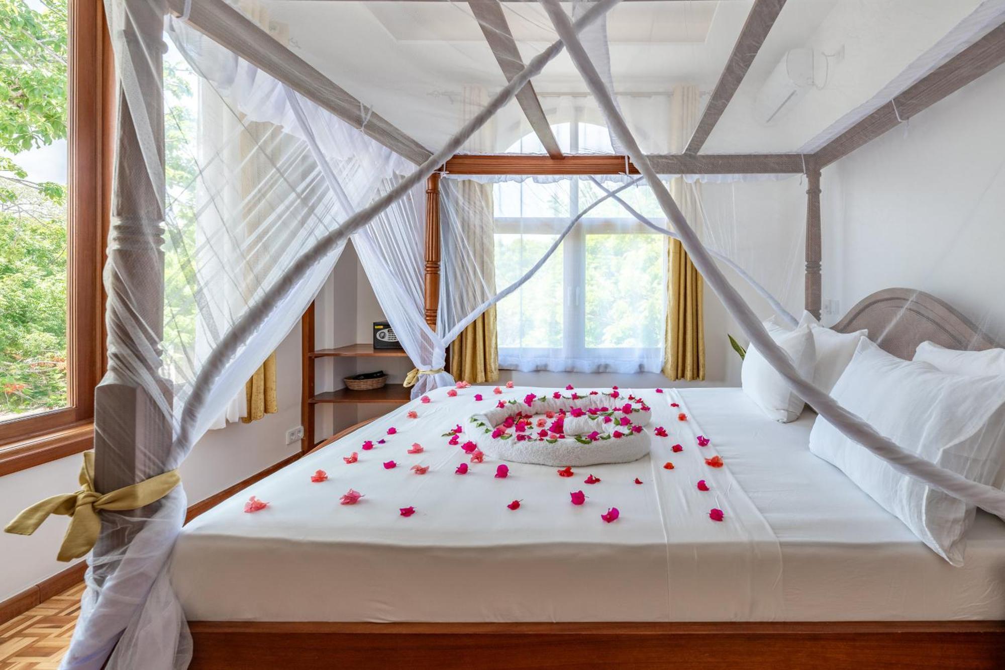 Villa Branca Diani Boutique Luxury & Personalized Service Diani Beach Exterior foto